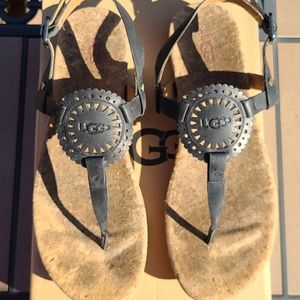 UGG Sandles